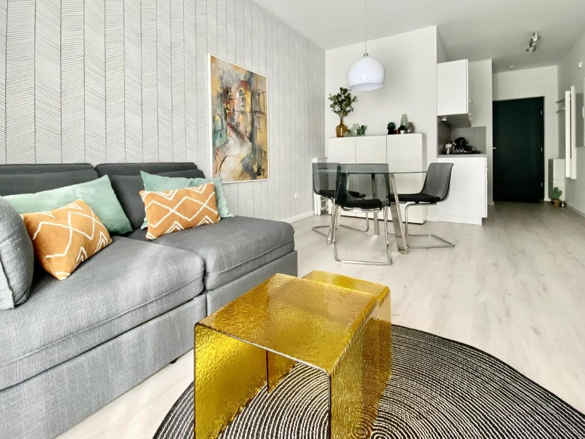 Modernes Apartment, Terrasse Und Garten Am Lilienthalpark Im Suedwesten Berlins Berlino