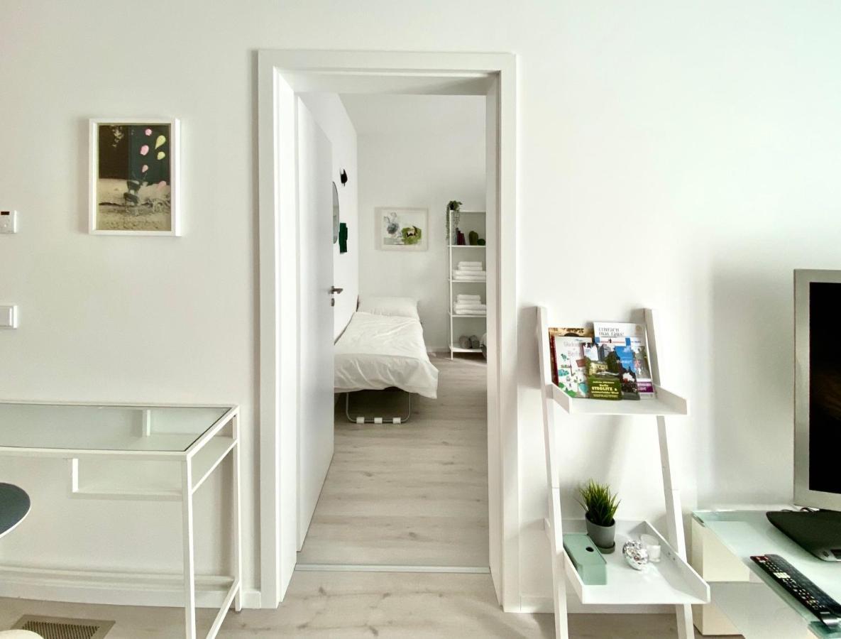 Modernes Apartment, Terrasse Und Garten Am Lilienthalpark Im Suedwesten Berlins Appartamento *
