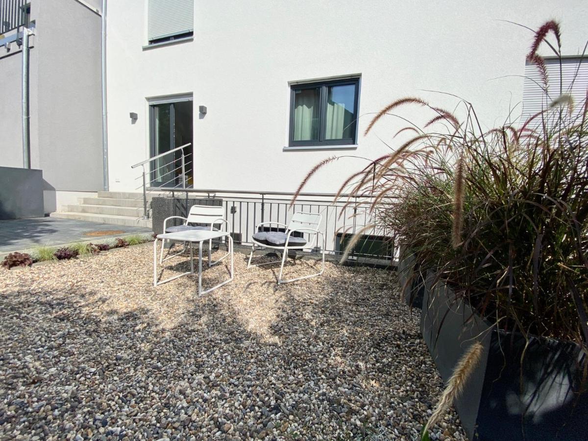 Modernes Apartment, Terrasse Und Garten Am Lilienthalpark Im Suedwesten Berlins Berlino