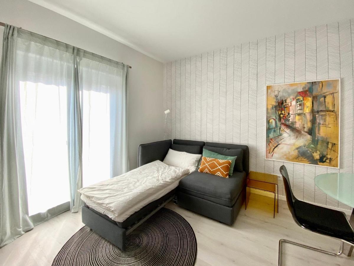 Modernes Apartment, Terrasse Und Garten Am Lilienthalpark Im Suedwesten Berlins Berlino