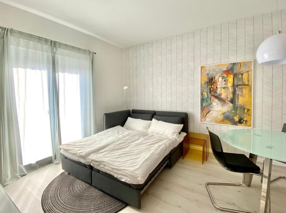 Appartamento Modernes Apartment, Terrasse Und Garten Am Lilienthalpark Im Suedwesten Berlins Berlino